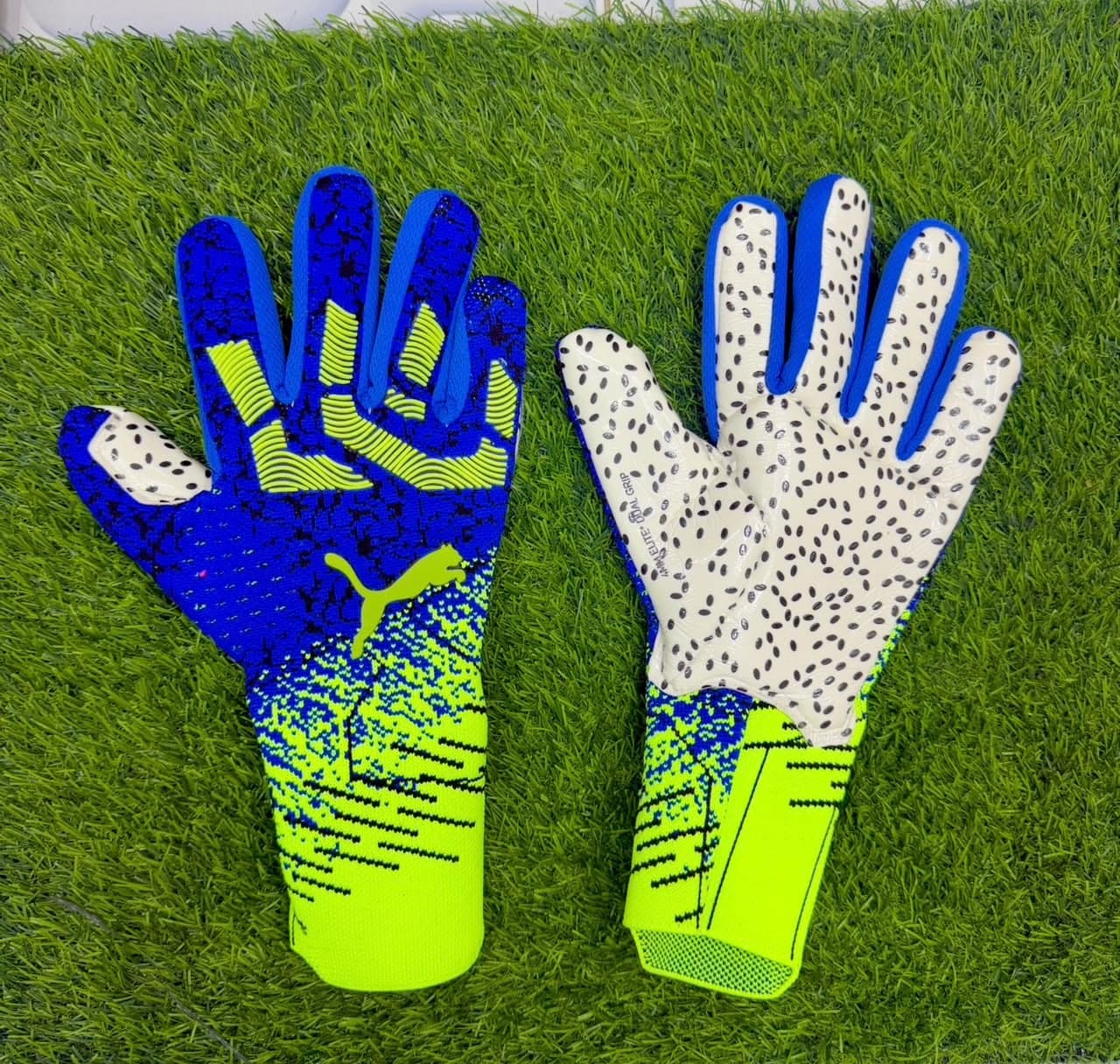 Junior Goalkeeper Gloves